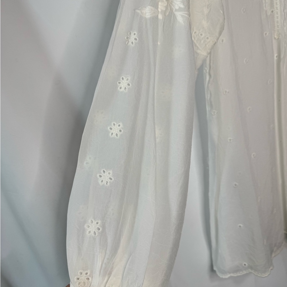 Johnny Was White Long Sleeve Pleated Blouse - Size L - Like New - Picture 4 of 9